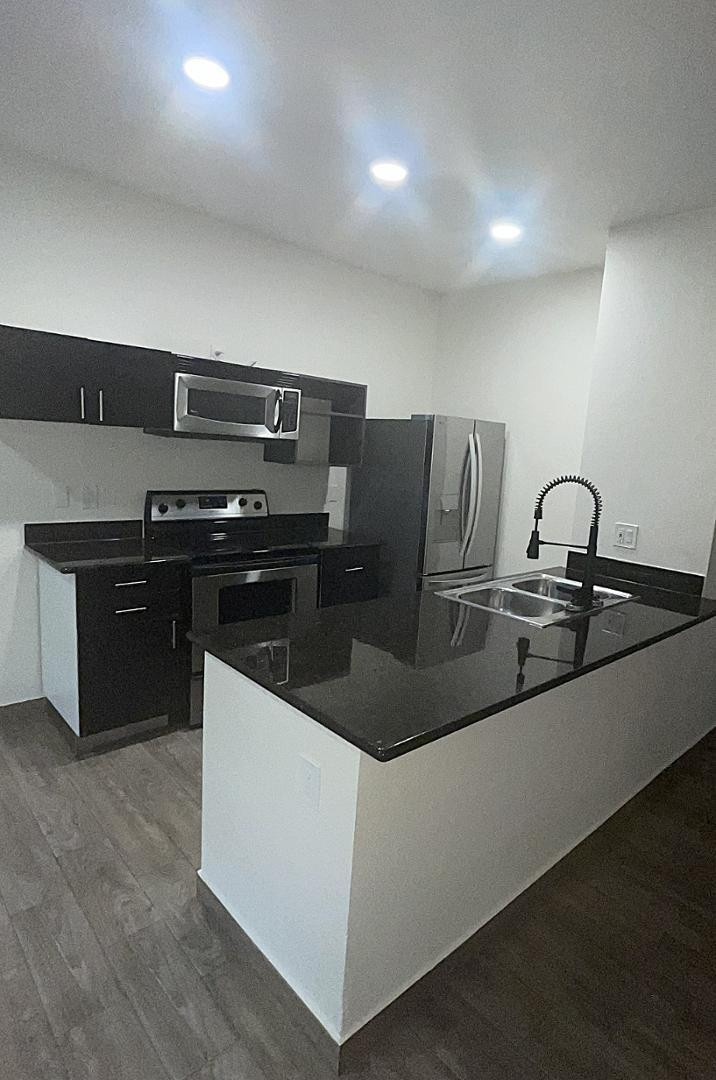 7009 E Acoma Drive 1073