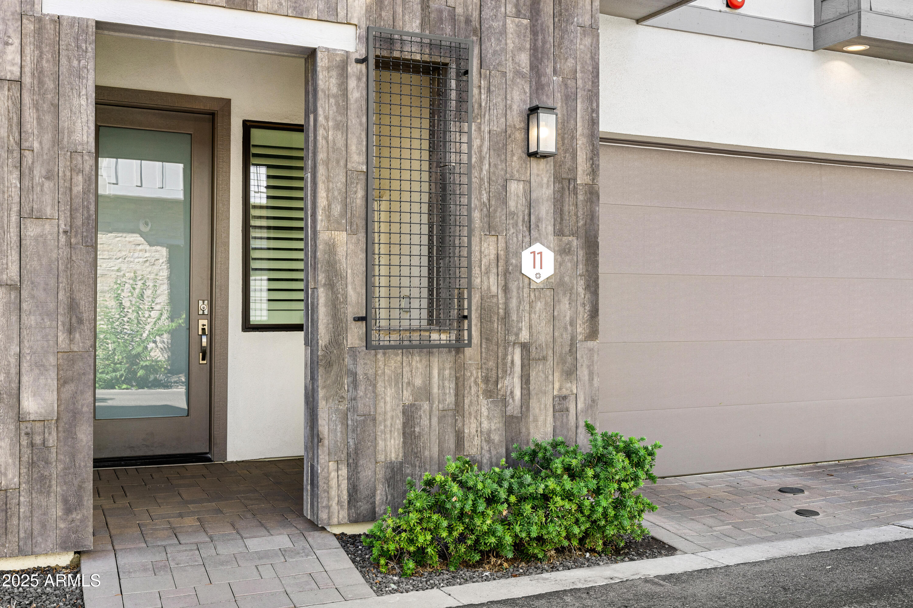 3200 N 39TH Street 11