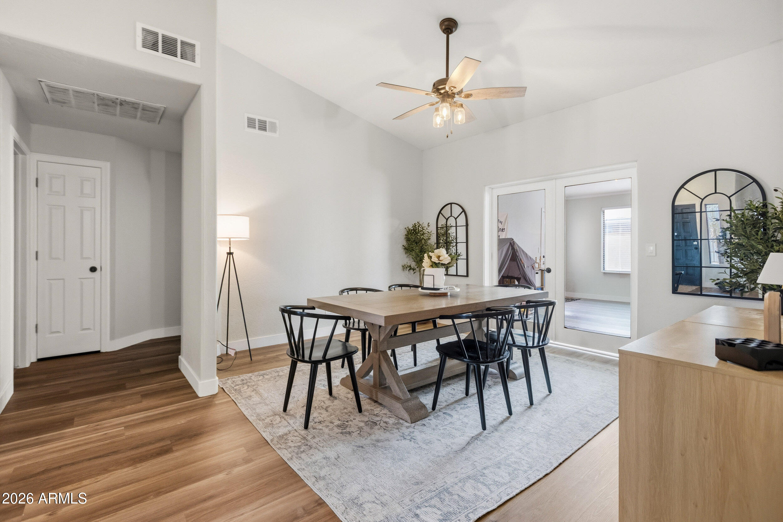 1202 E GREENWAY Circle