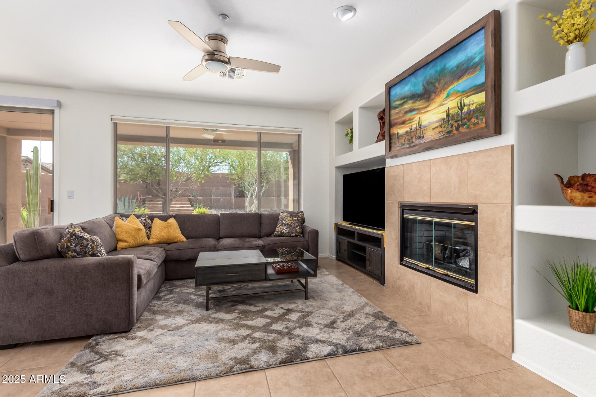 41202 N ROLLING GREEN Way