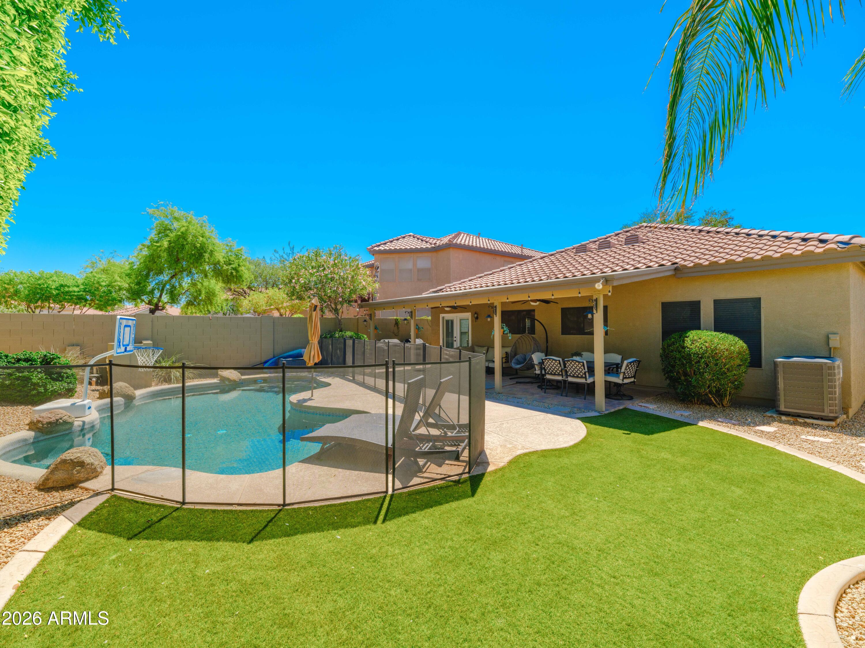 4112 E TETHER Trail