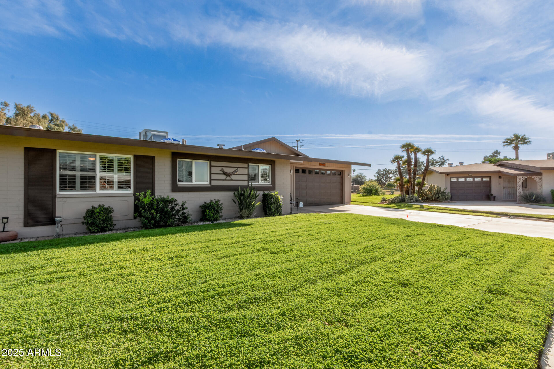 10027 W LAKEVIEW Circle S