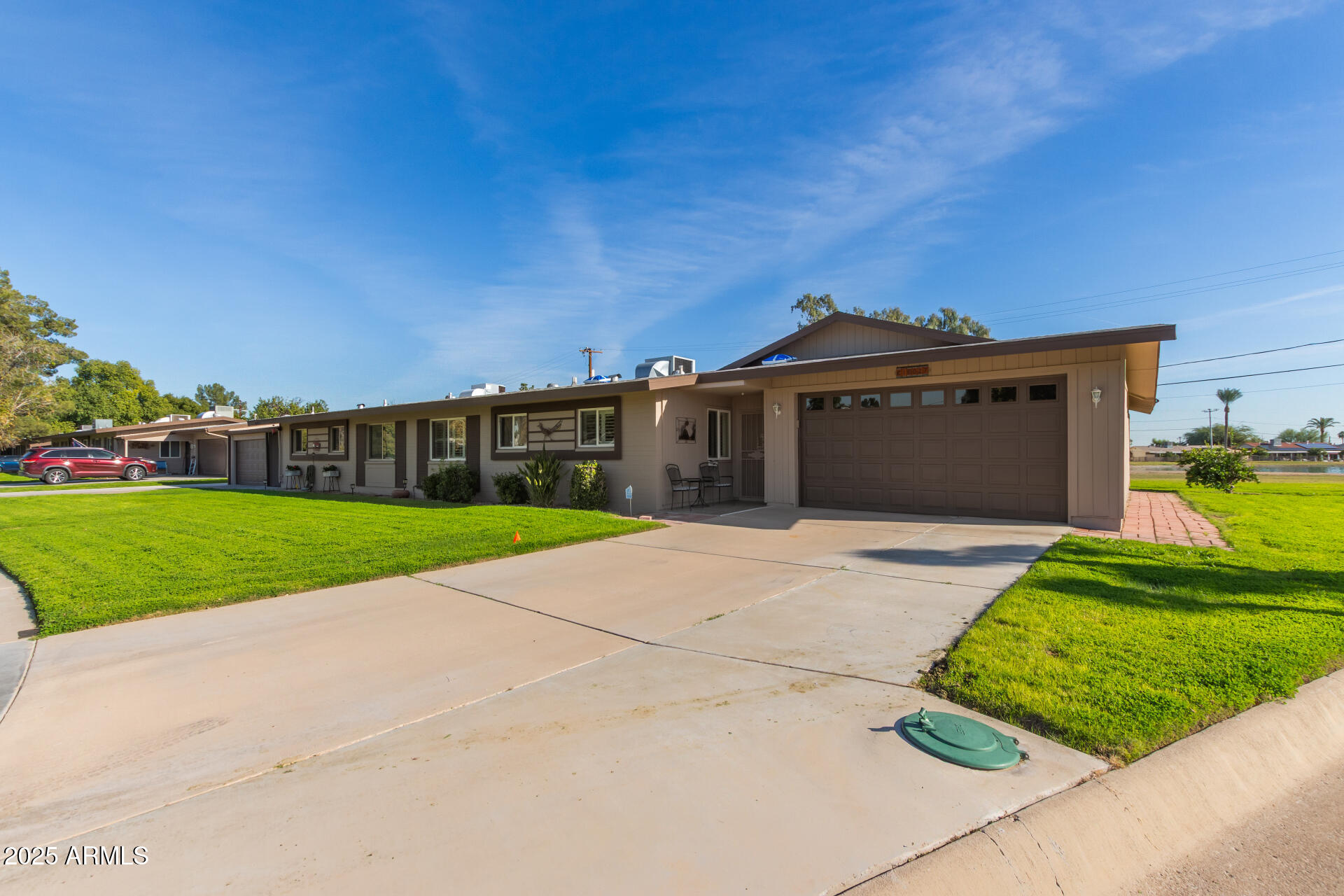 10027 W LAKEVIEW Circle S