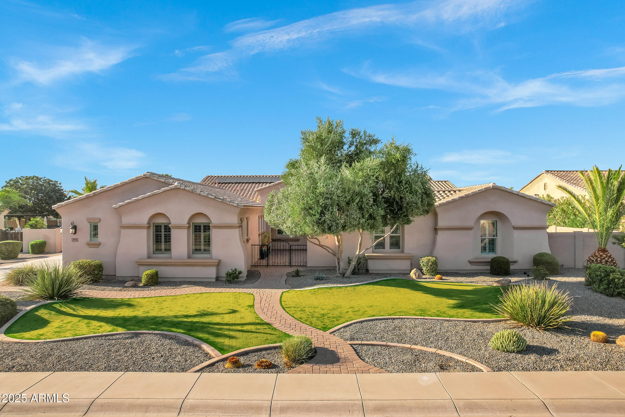 3076 E LA COSTA Drive