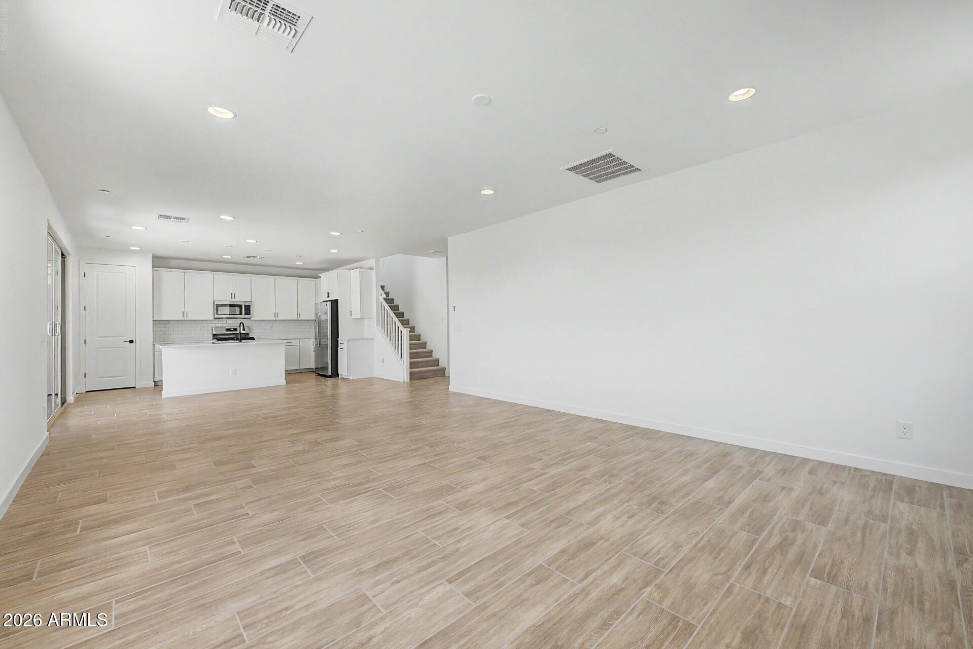 13584 W MAYBERRY Trail