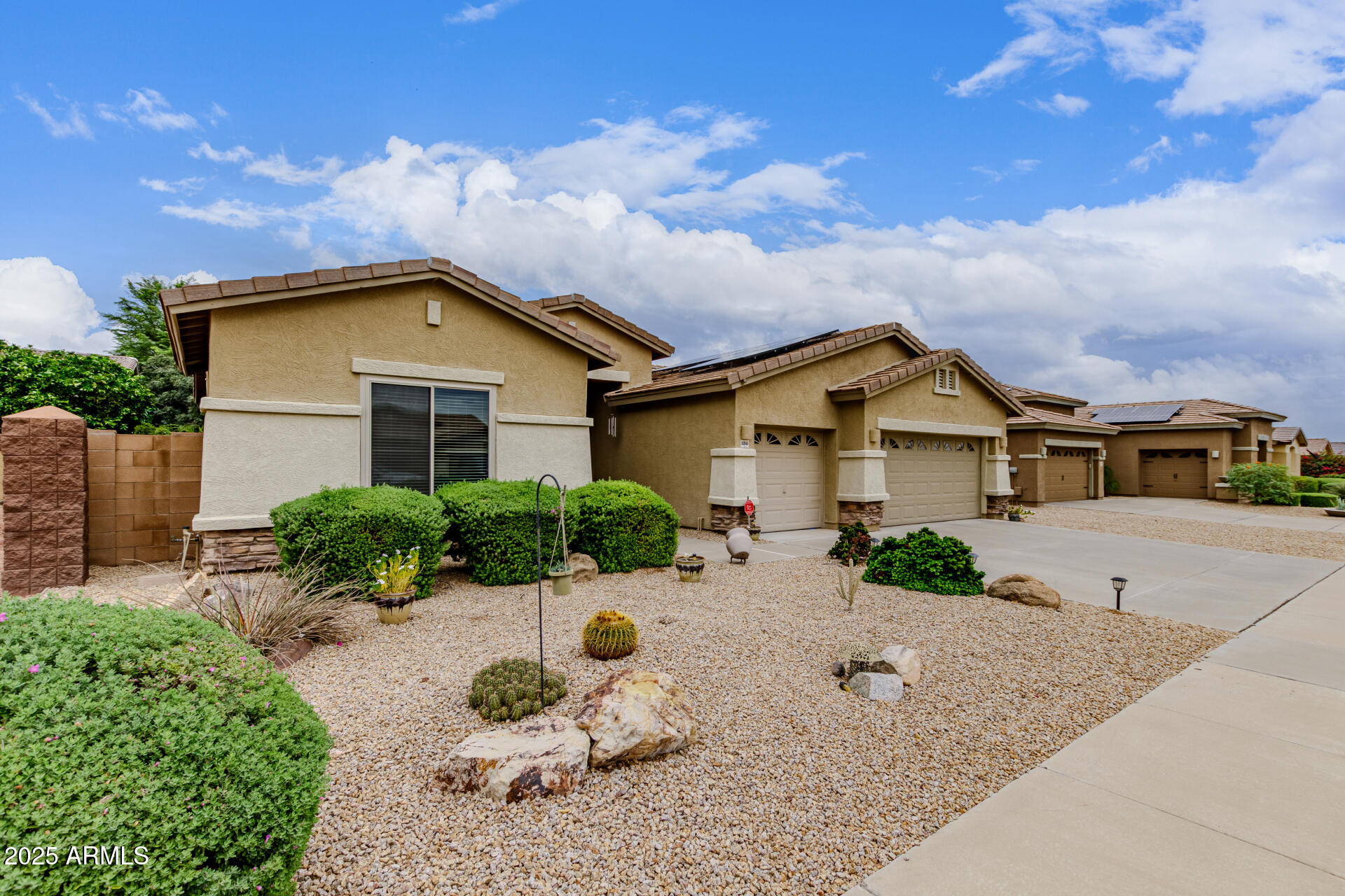 16846 W HALIFAX Street