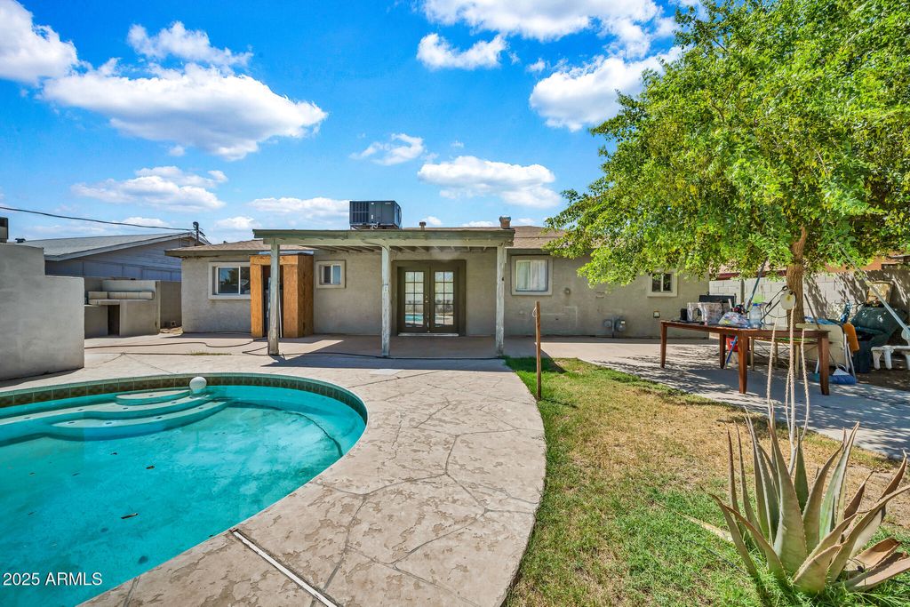 Photo of 6101 N 31st Drive, Phoenix, AZ 85017 (MLS # 7001039)