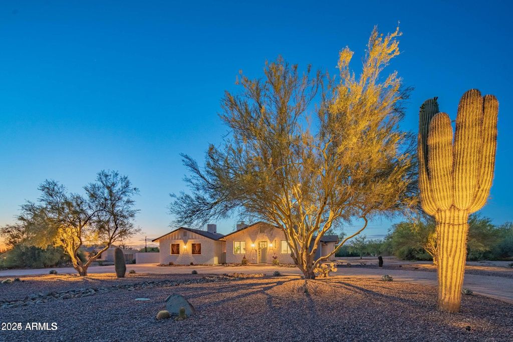Photo of 5526 E Skinner Drive, Cave Creek, AZ 85331 (MLS # 6929761)