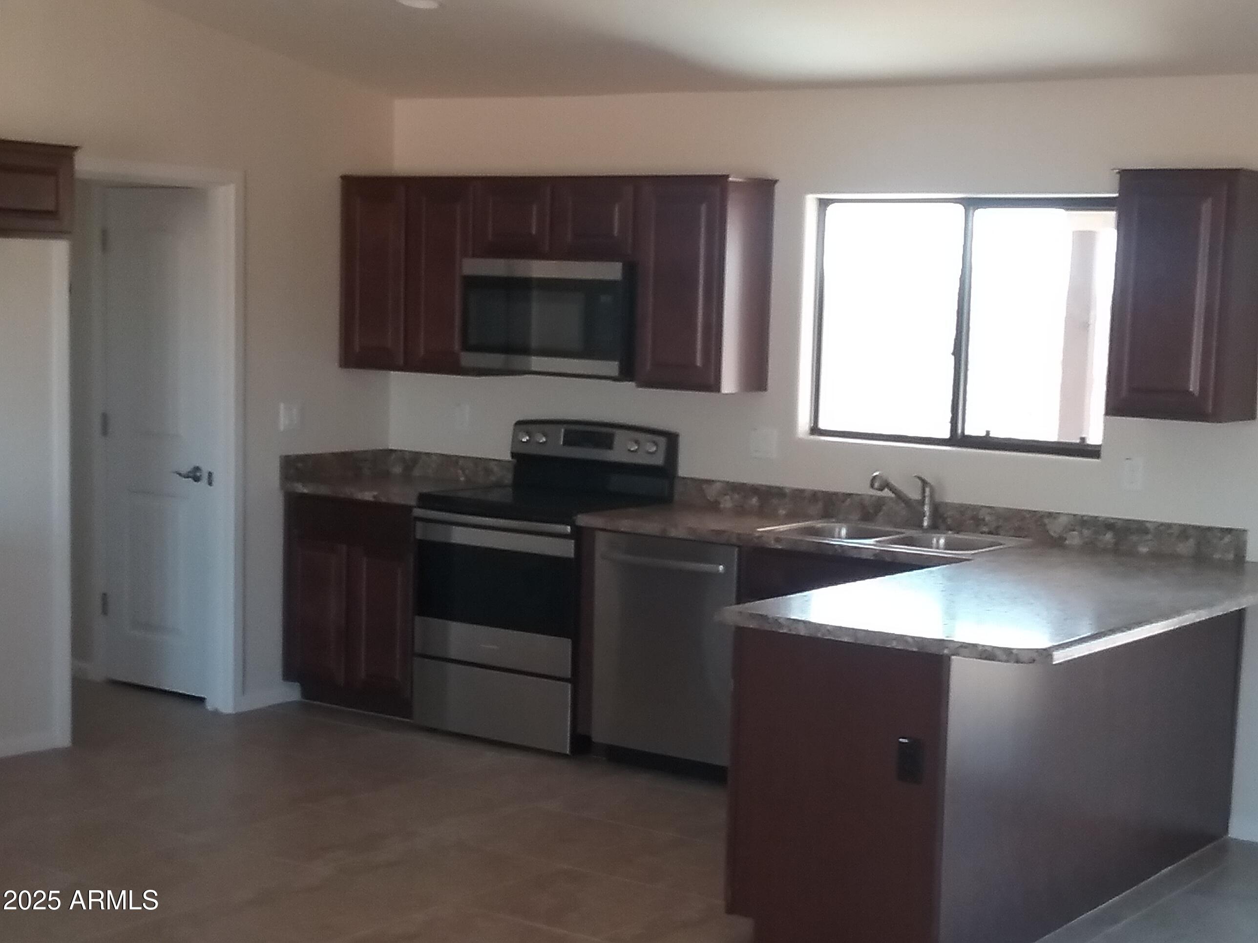 15325 E WINDSTONE Trail