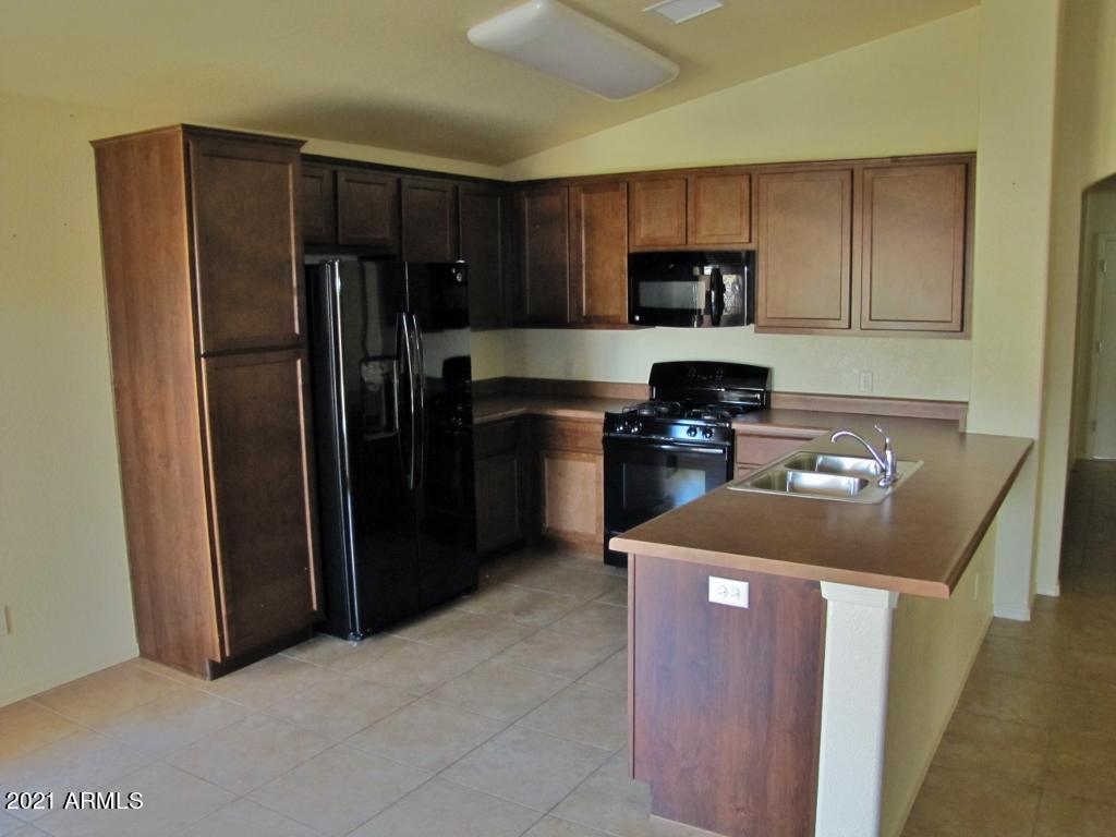 SUMMIT HEIGHTS - Residential Lease