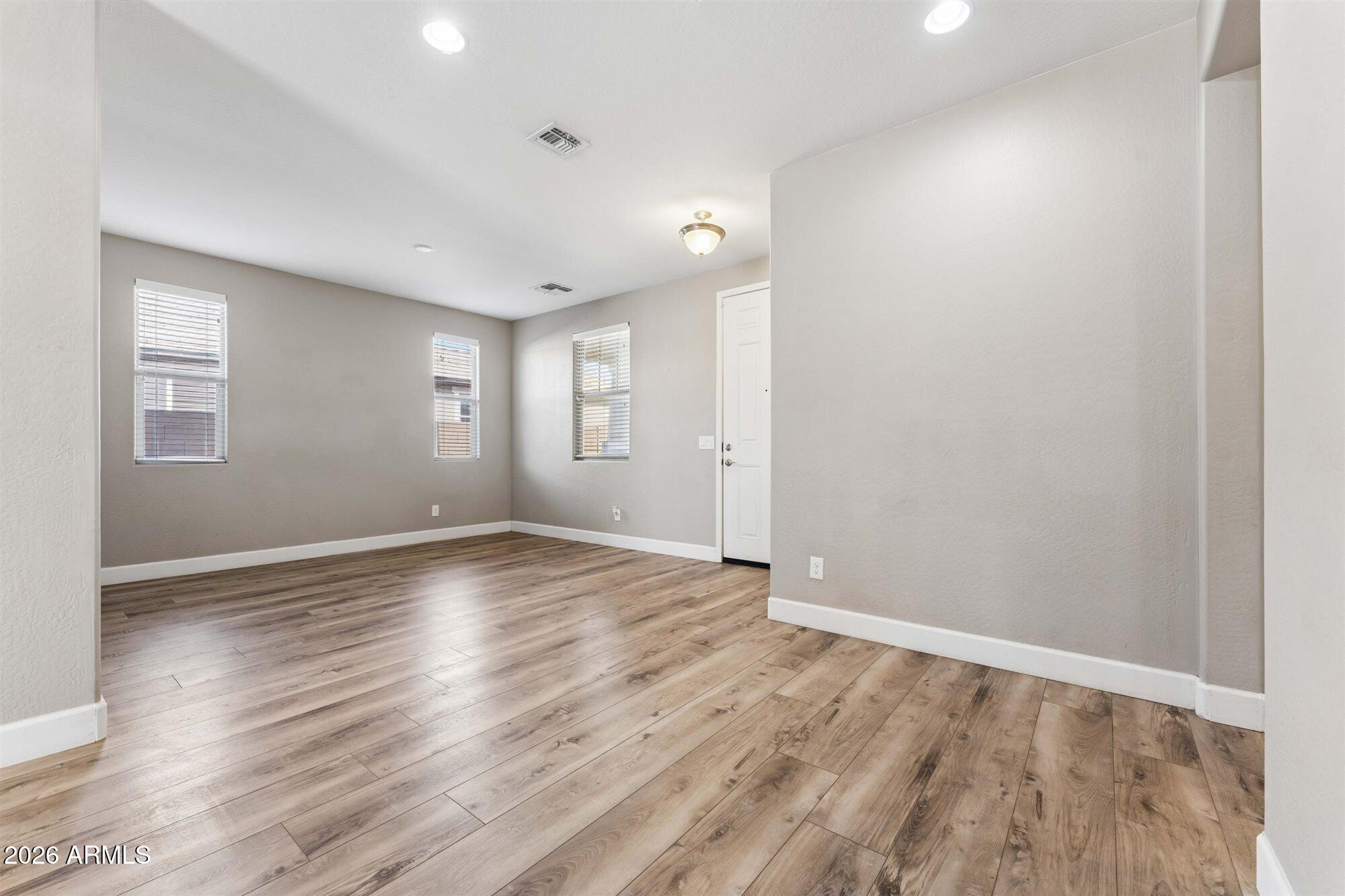 12018 W OVERLIN Lane