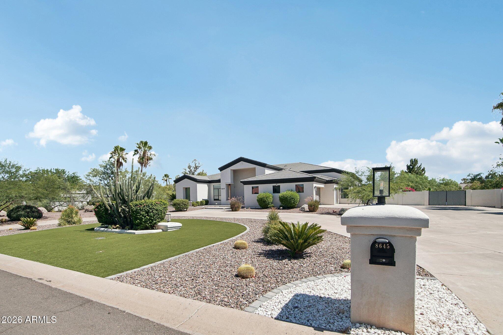8645 E Wood Drive