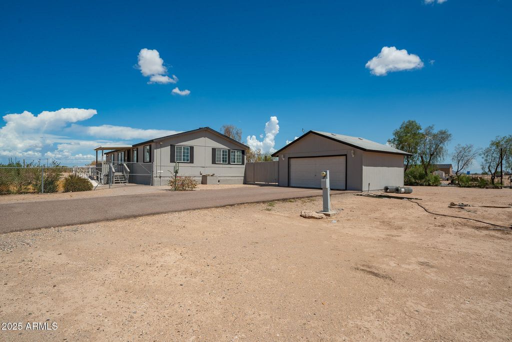 Photo of 2027 S 336th Lane, Tonopah, AZ 85354 (MLS # 6840503)