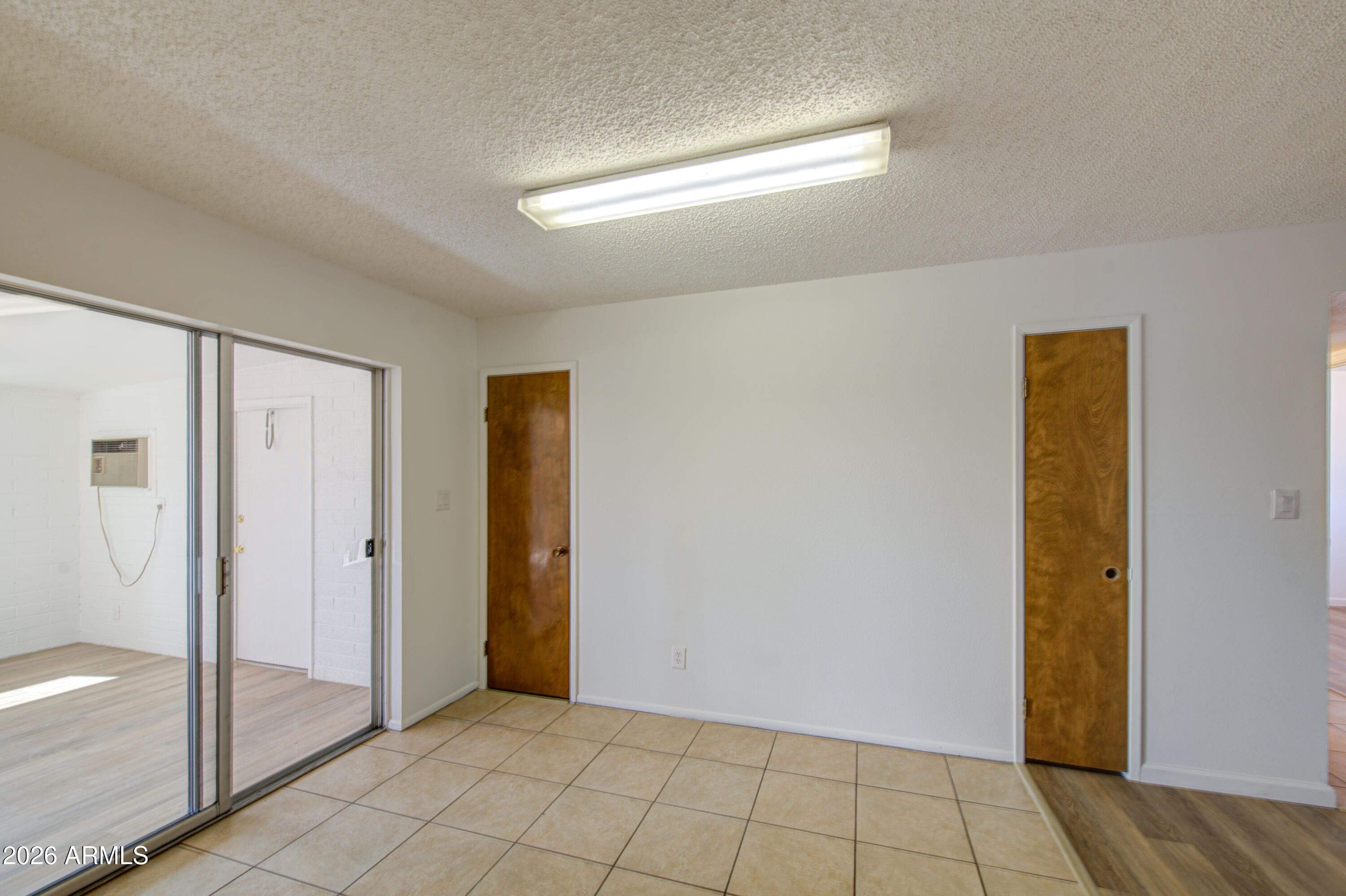 APACHE HOMES - Residential