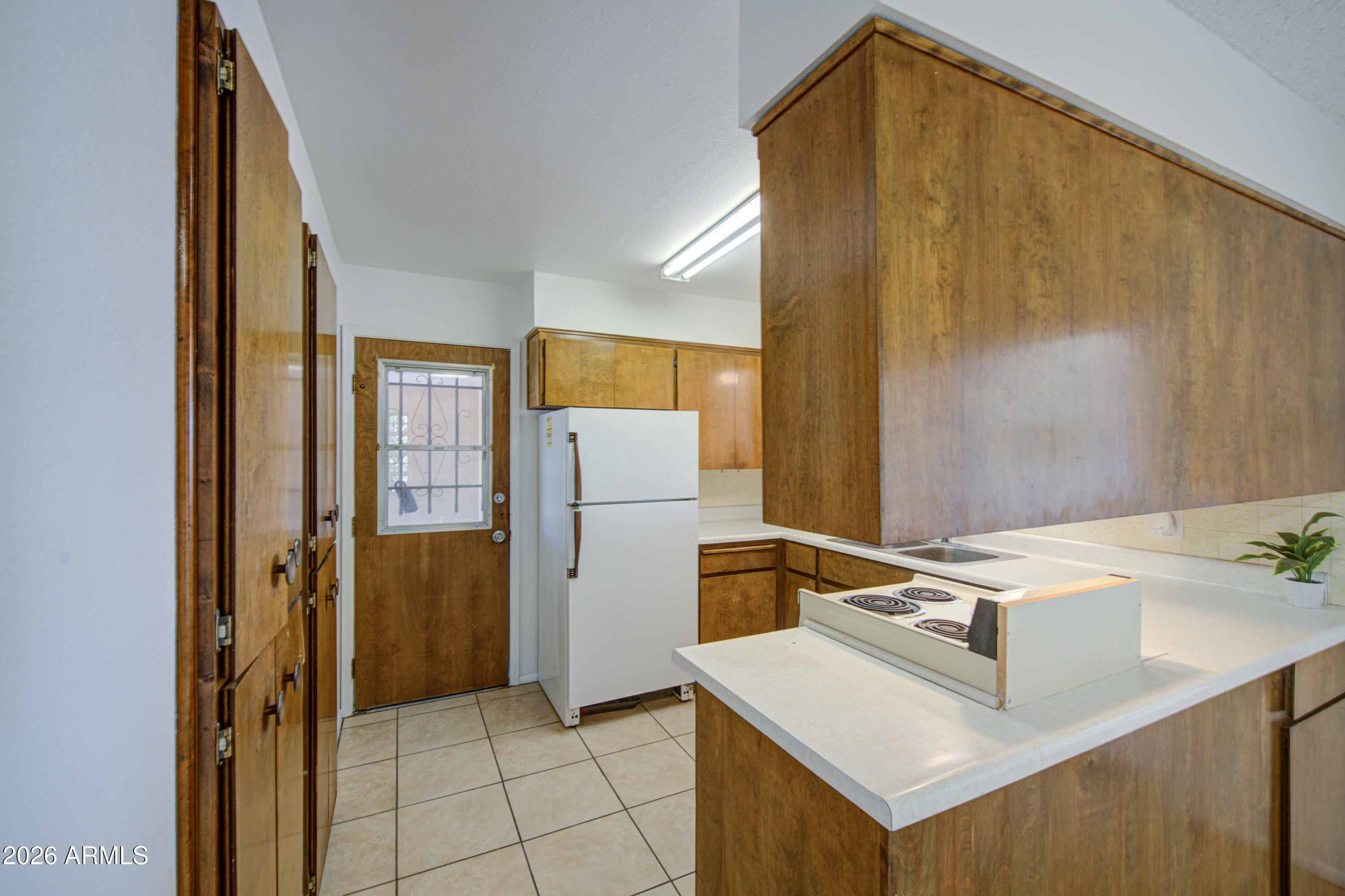 APACHE HOMES - Residential