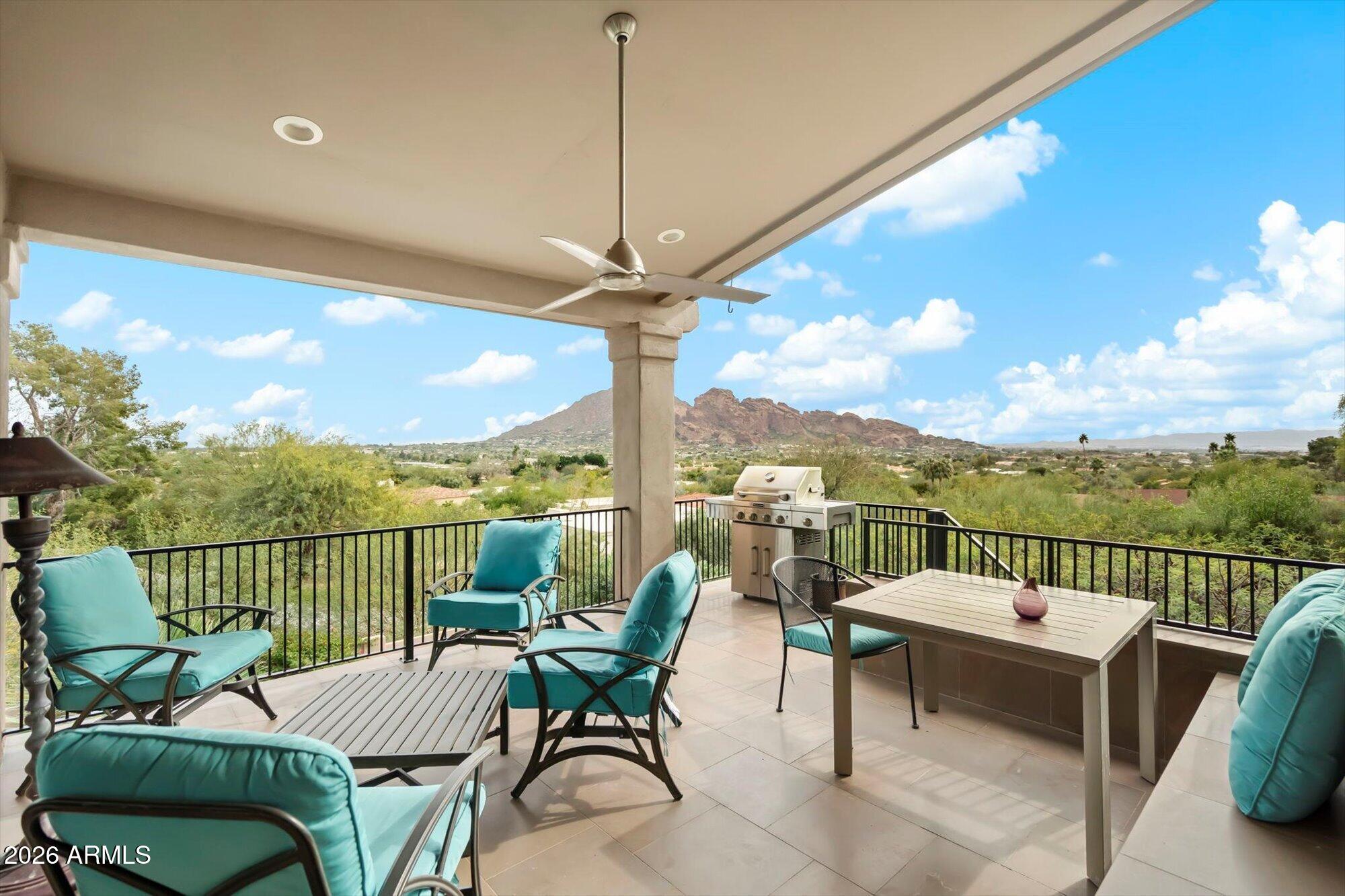 7115 N HILLSIDE Drive