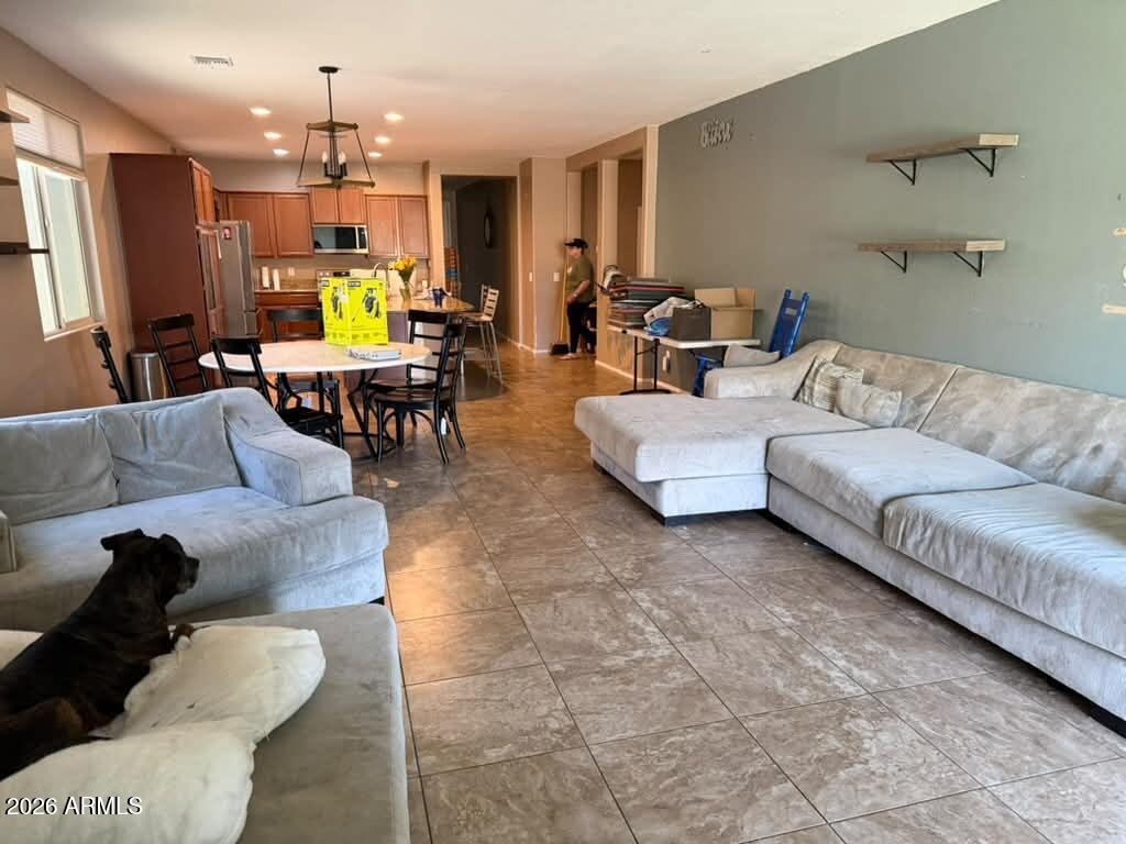 496 E RED MESA Trail