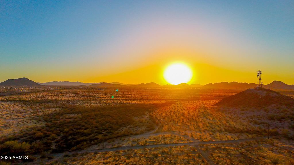 Photo of 0 W Barnes Rd 5 Acres #-, Maricopa, AZ 85139 (MLS # 6881440)