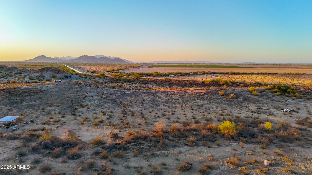 Photo of 0 W Barnes Rd 5 Acres #-, Maricopa, AZ 85139 (MLS # 6881440)
