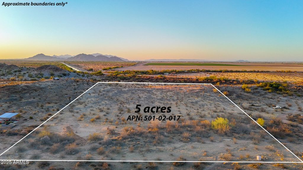 Photo of 0 W Barnes Rd 5 Acres #-, Maricopa, AZ 85139 (MLS # 6881440)