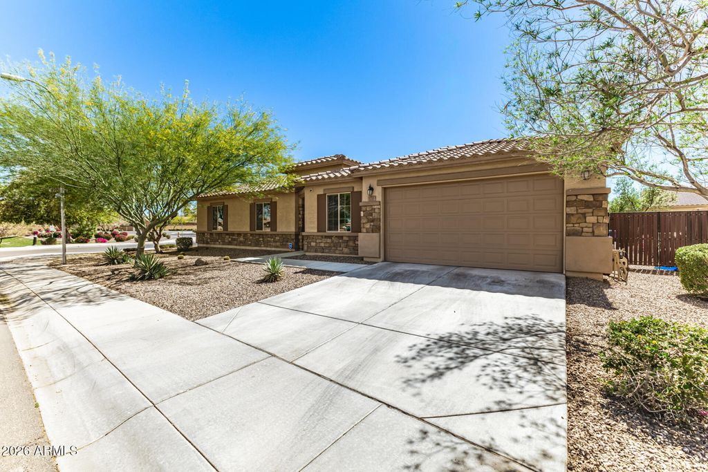 Photo of 5735 W Huntington Drive, Laveen, AZ 85339 (MLS # 7002731)