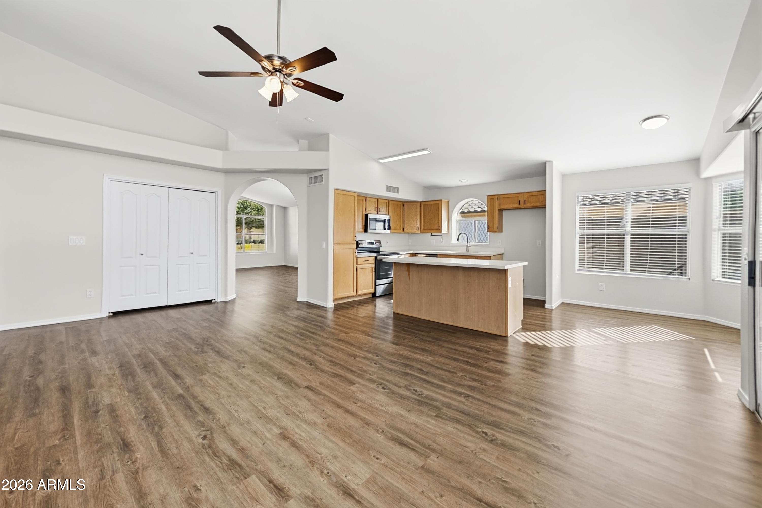 10005 W MOHAWK Lane