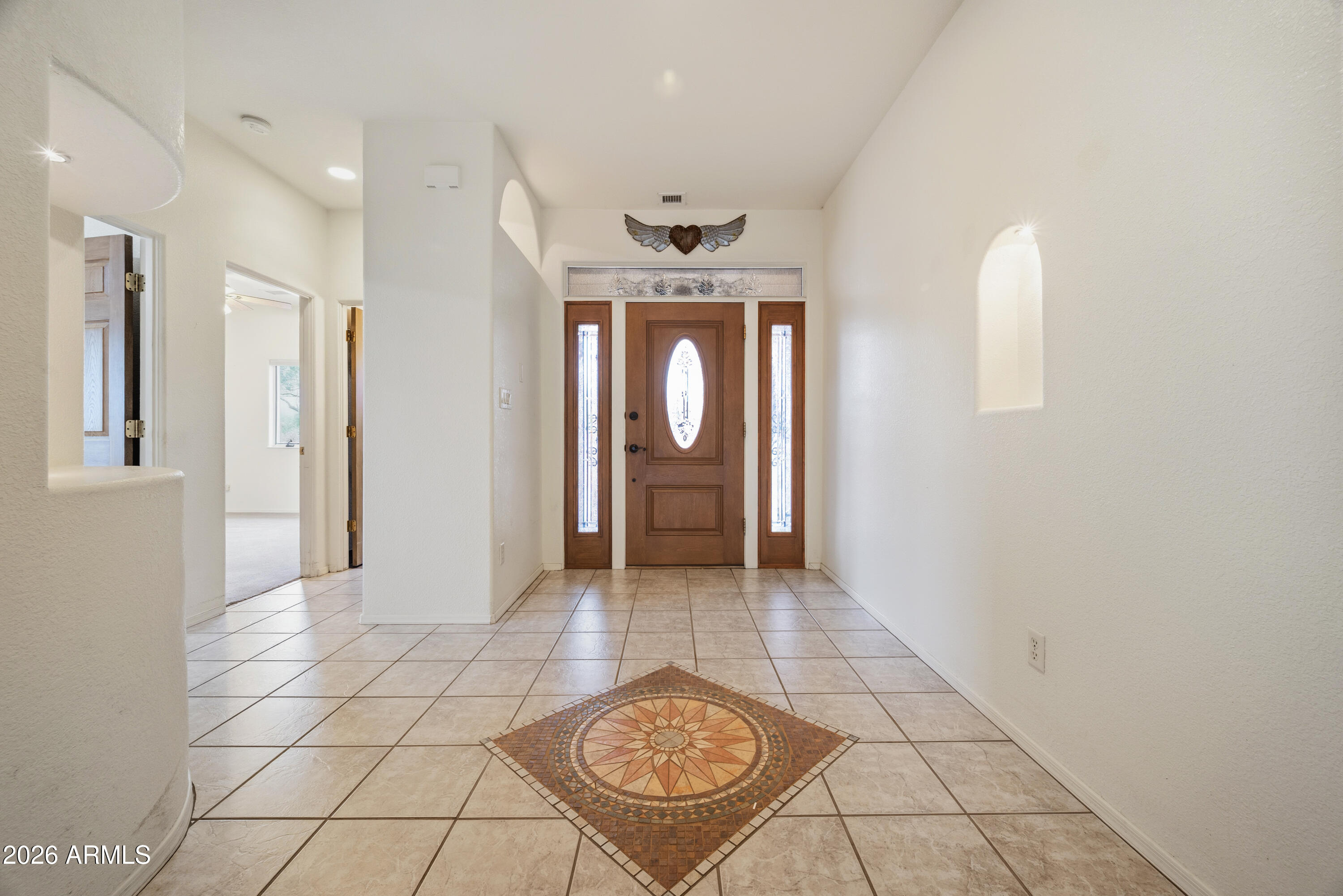 2001 E SUMA Drive