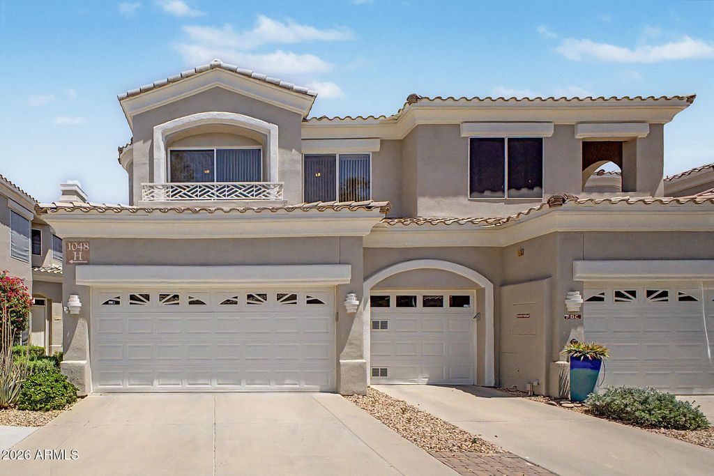 Photo of 3800 S Cantabria Circle #1048, Chandler, AZ 85248 (MLS # 7027760)