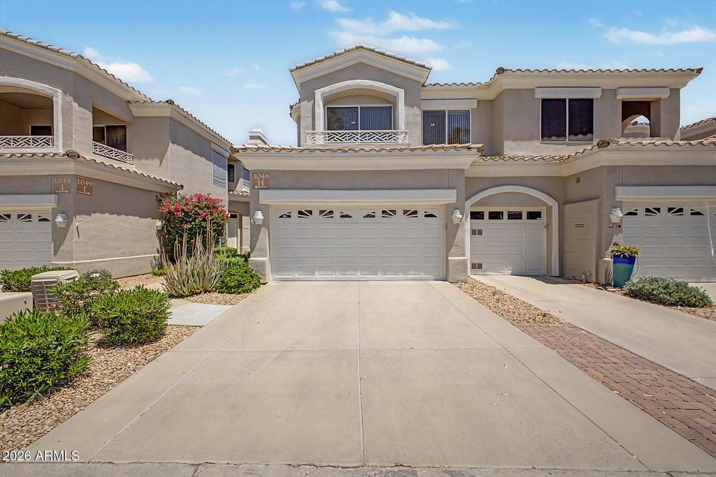Photo of 3800 S Cantabria Circle #1048, Chandler, AZ 85248 (MLS # 7027760)