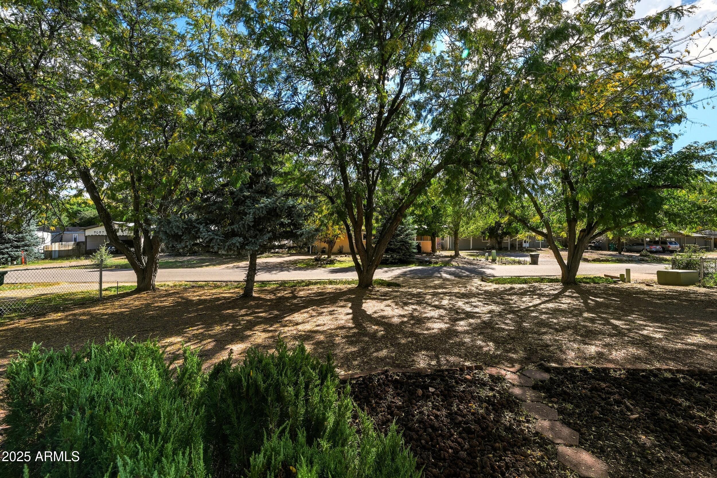 82 E QUAIL HOLLOW Drive