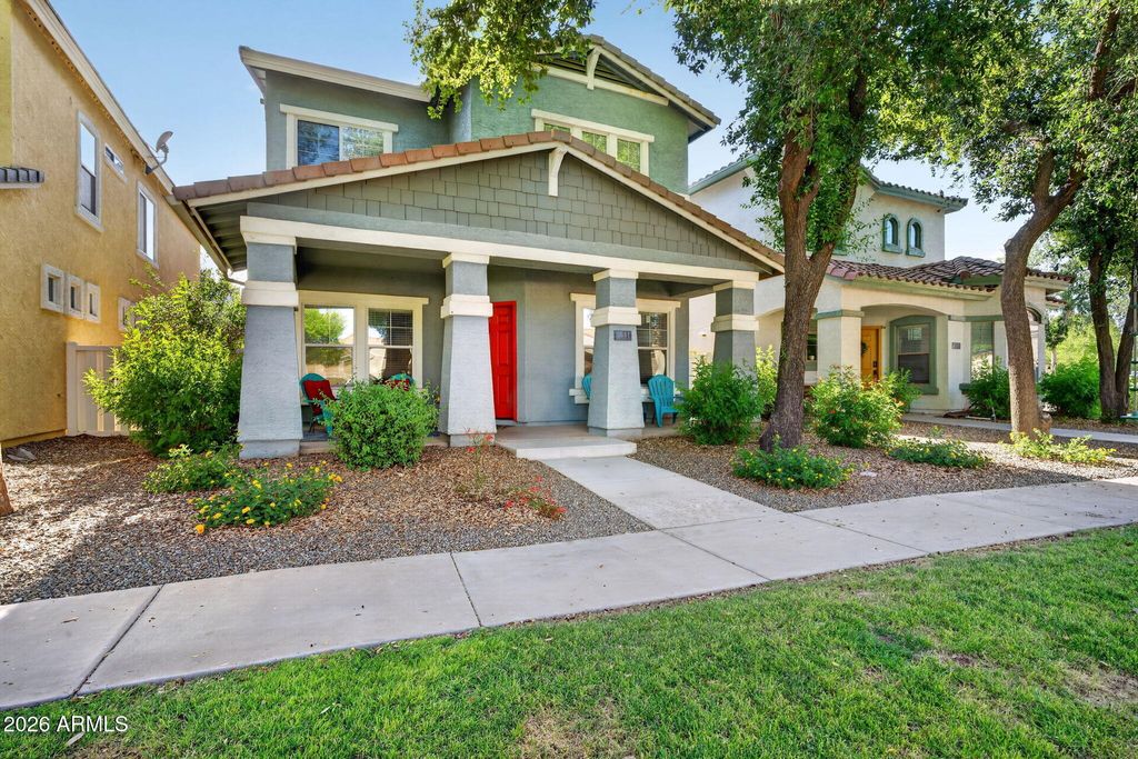Photo of 1541 S Malabar Lane, Gilbert, AZ 85296 (MLS # 7021341)