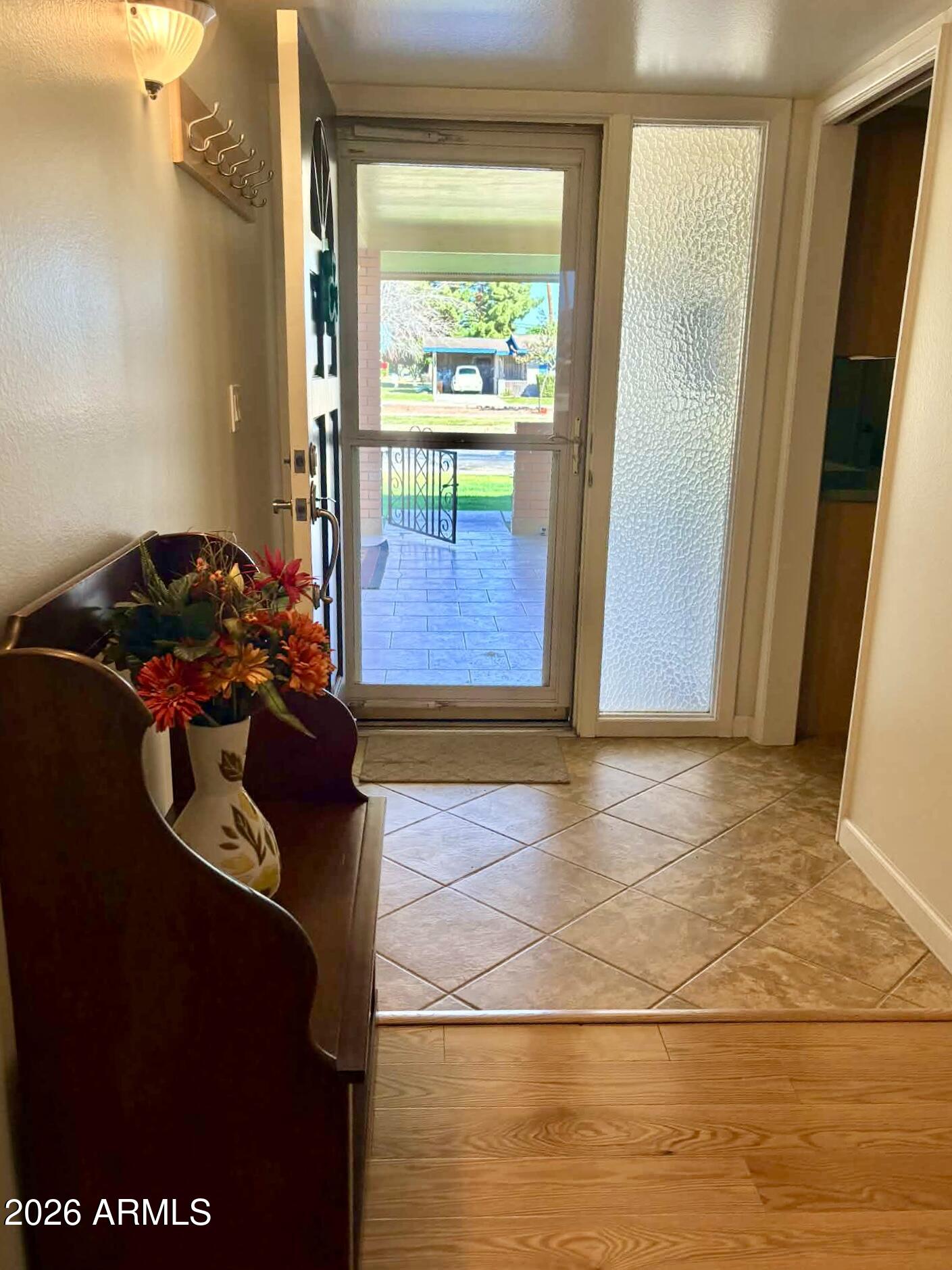 10931 W PEORIA Avenue