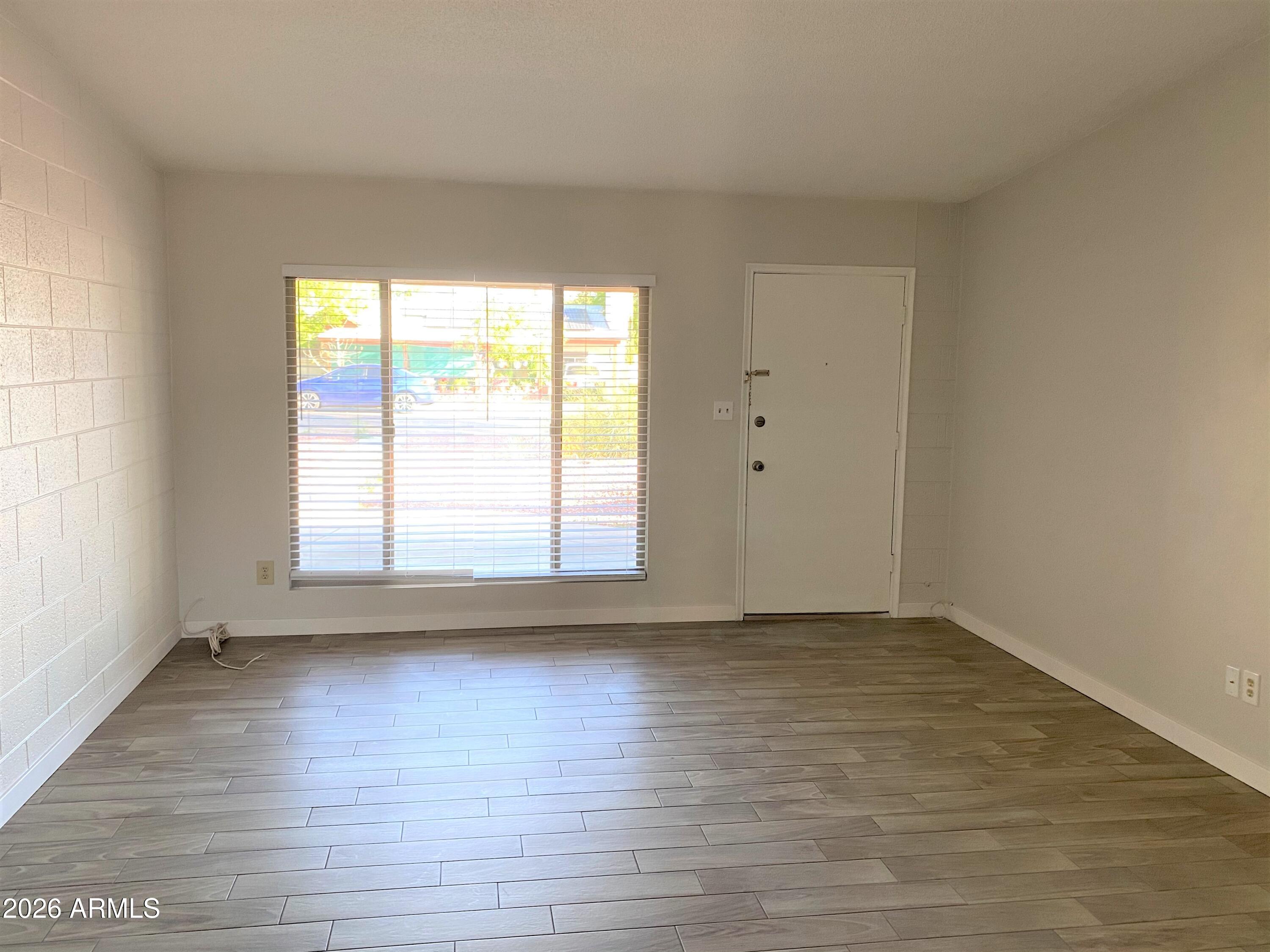 7035 E WILSHIRE Drive 4