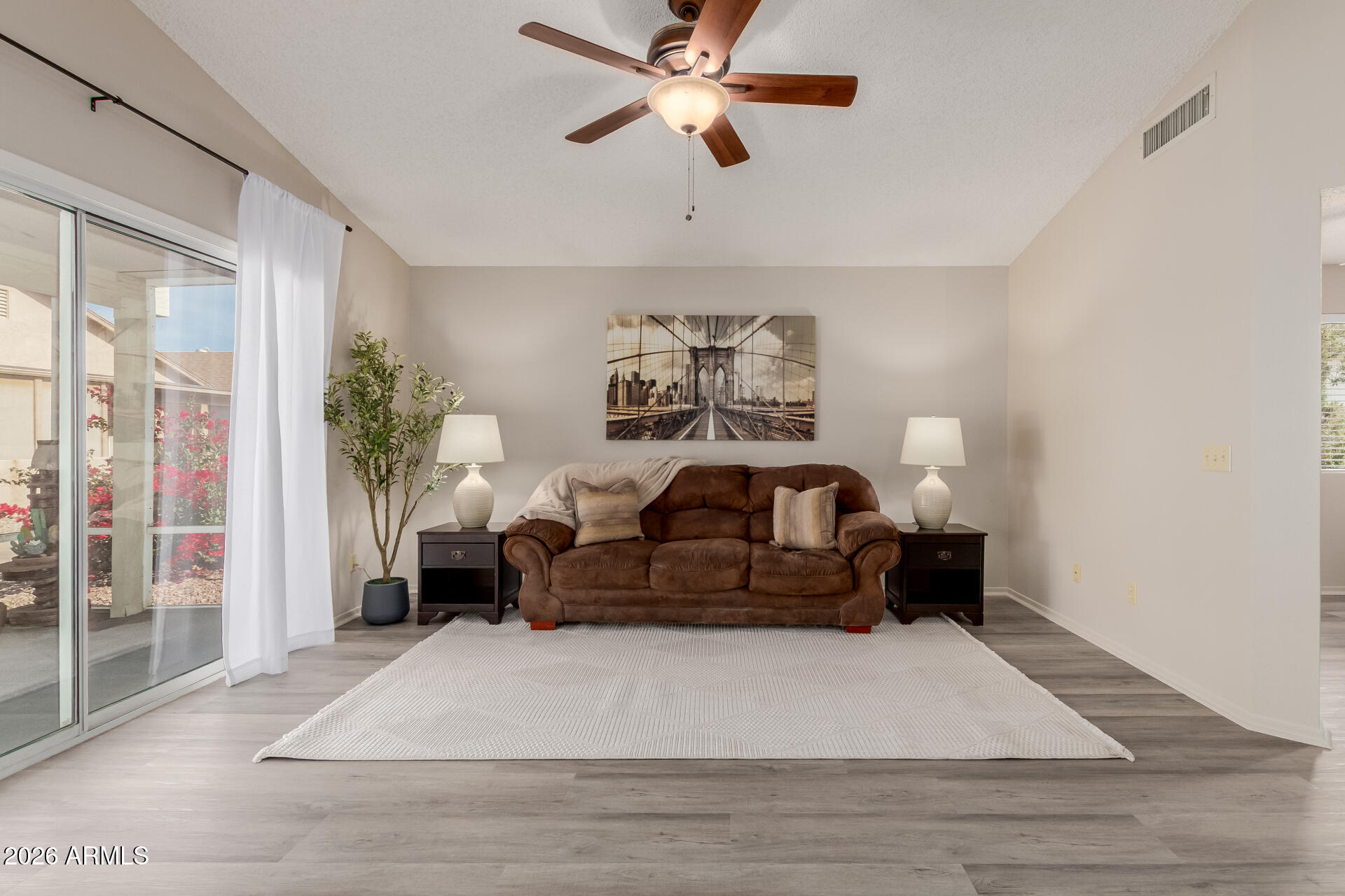 1822 E Riviera Drive