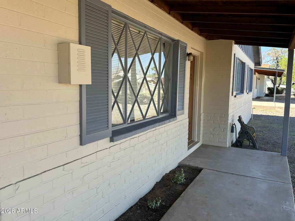 Photo of 101 E Papago Drive E, Tempe, AZ 85288 (MLS # 6998548)