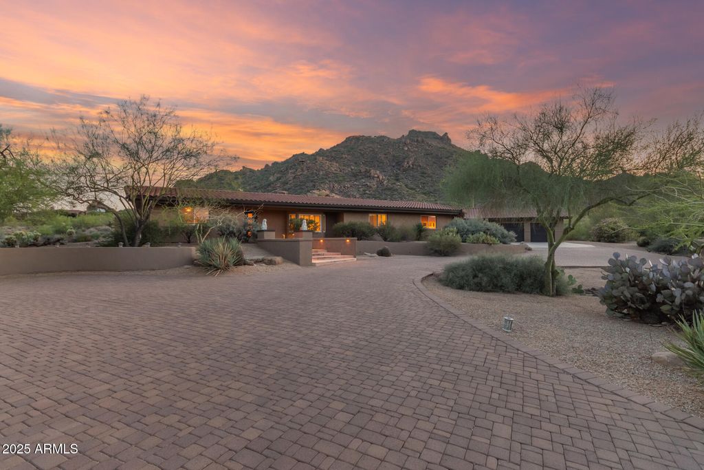 Photo of 36220 N Tom Darlington Drive, Carefree, AZ 85377 (MLS # 6884667)