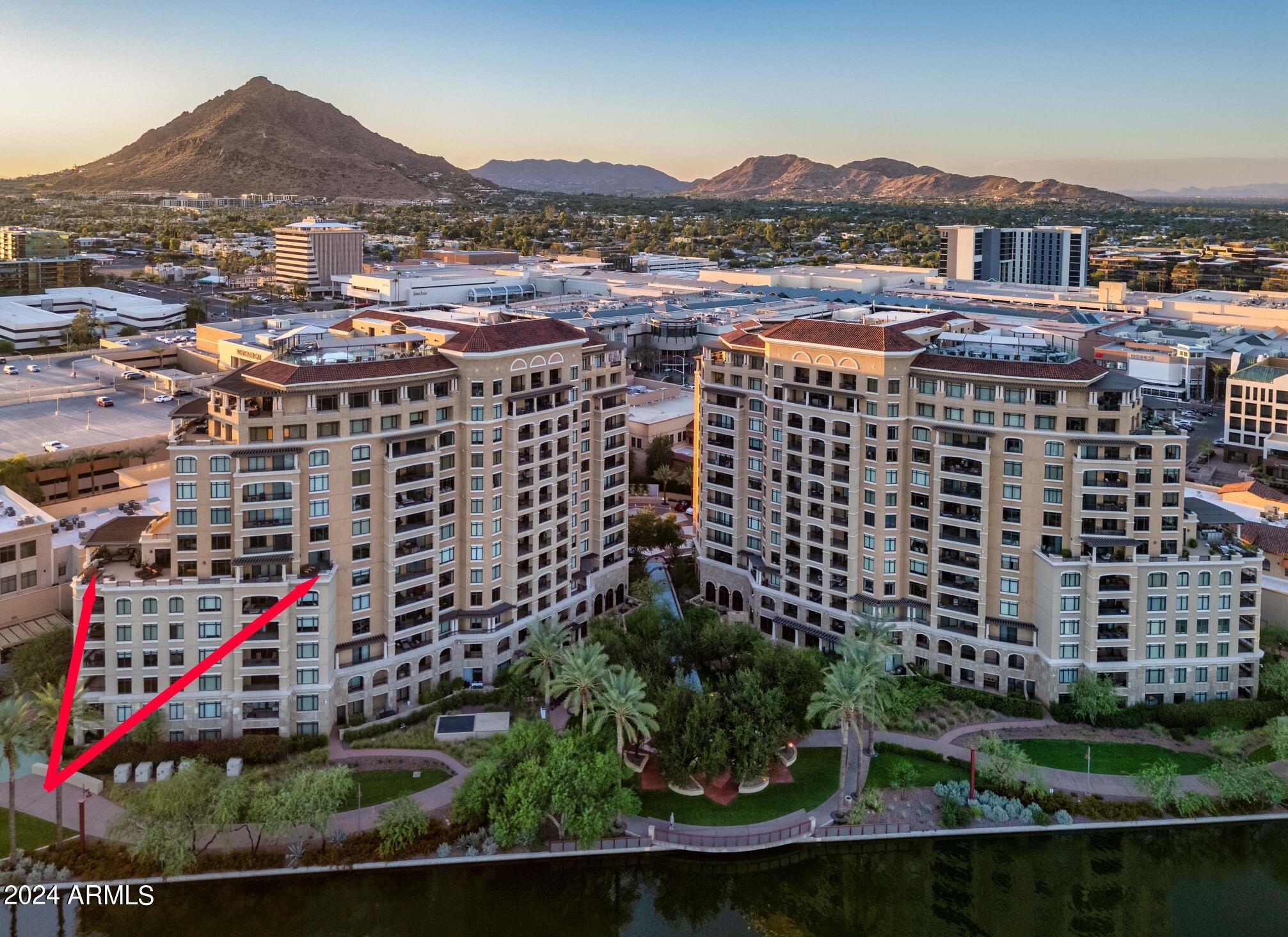 SCOTTSDALE WATERFRONT RESIDENCES - Residential