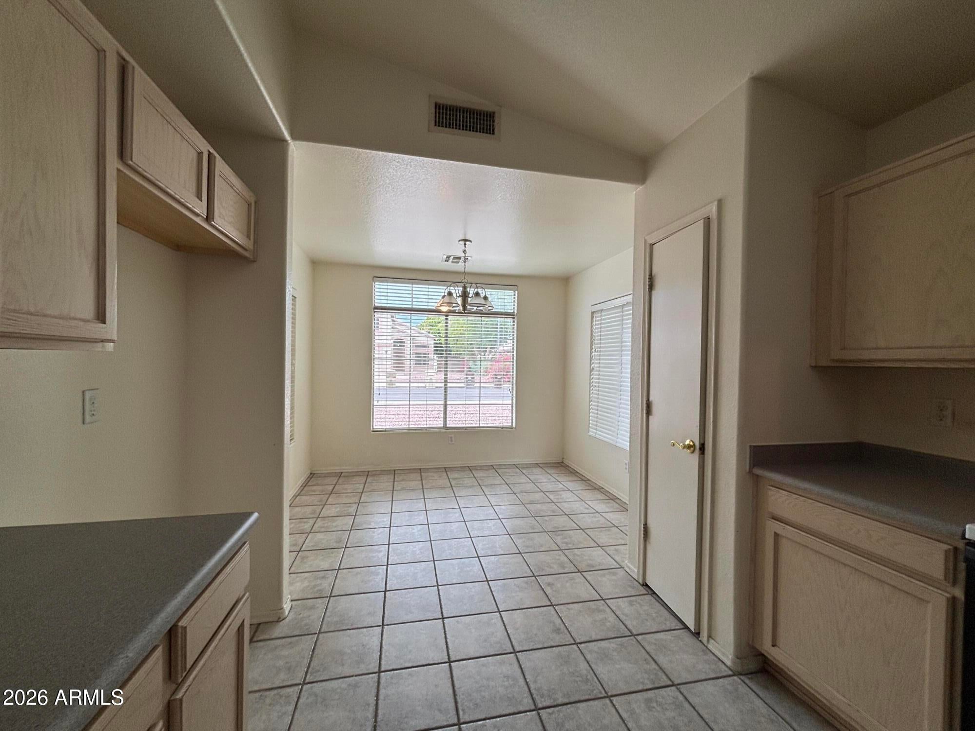 8540 W Rue de Lamour --