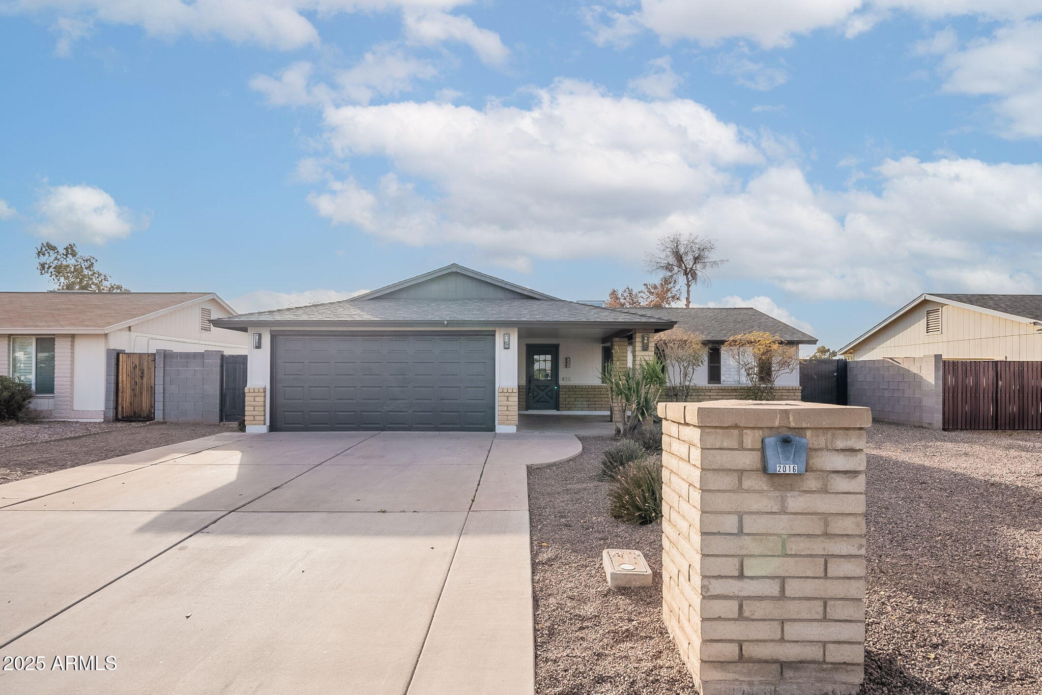 2016 N PENNINGTON Drive