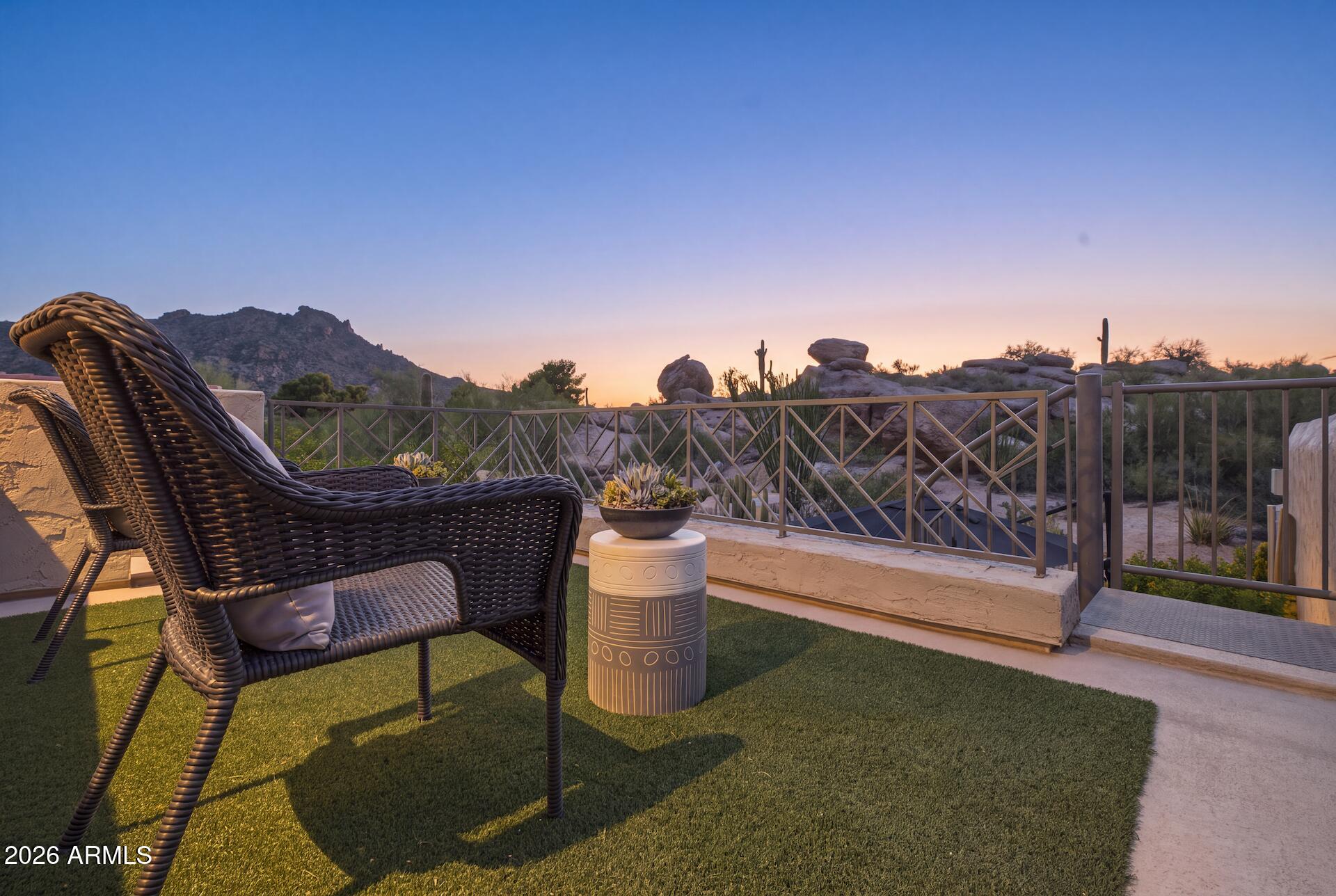 1018 N BOULDER Drive
