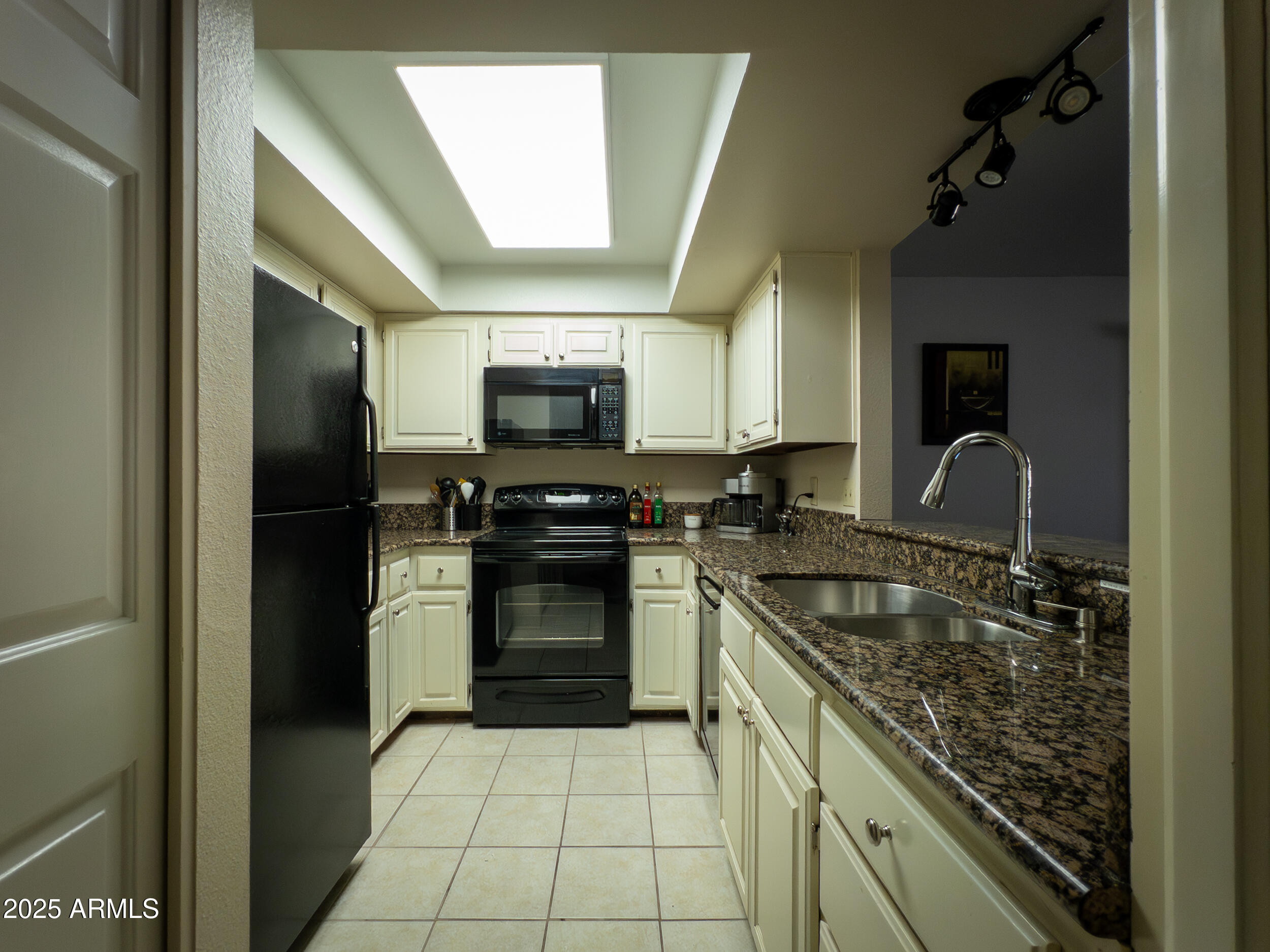 Phoenix, Arizona 85016, United States, 2 Bedrooms Bedrooms, ,2 BathroomsBathrooms,Residential,Active,139906