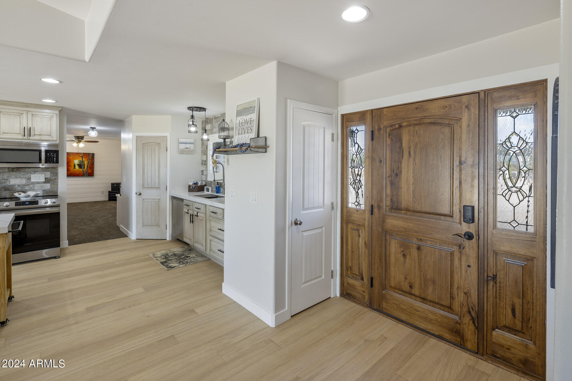 1505 E Cloud Road