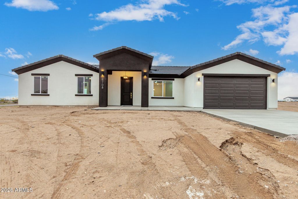 Photo of 5708 N 381st Lane, Tonopah, AZ 85354 (MLS # 7001994)