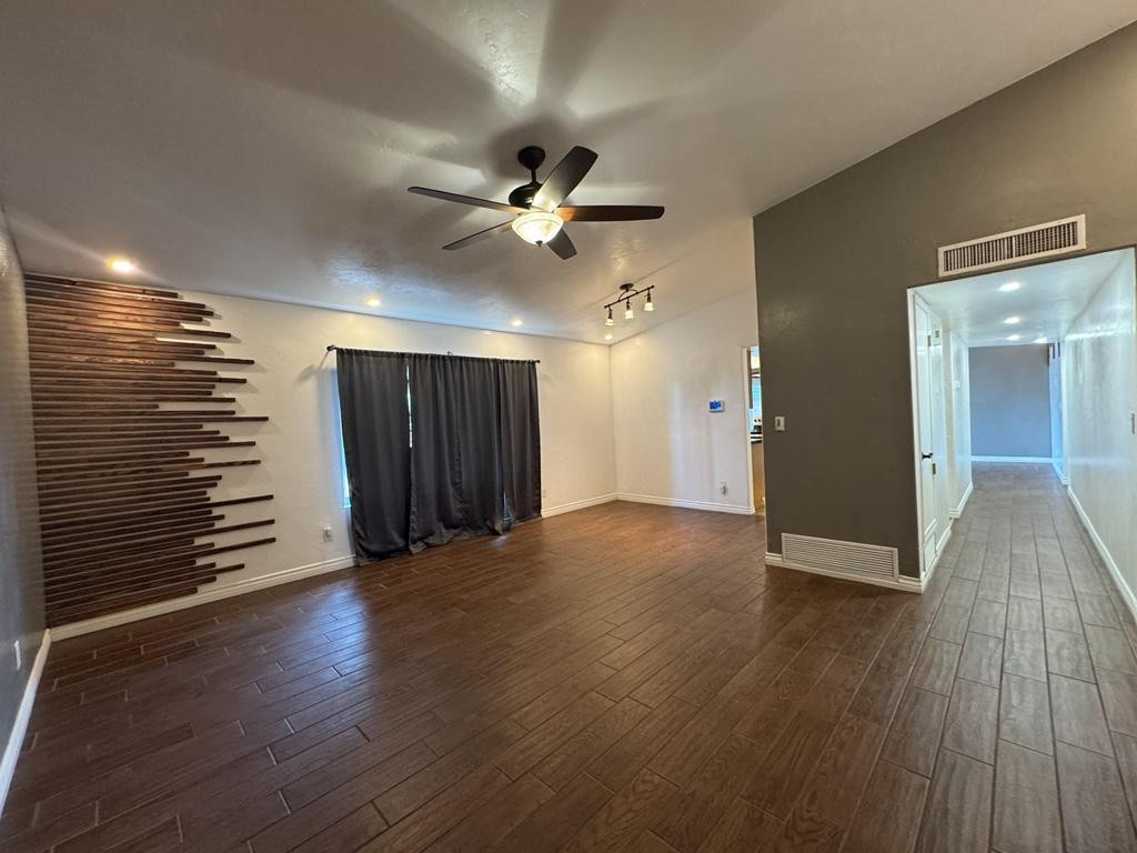 1016 Cottonwood Drive