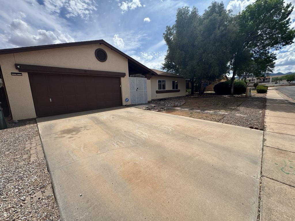 1016 Cottonwood Drive