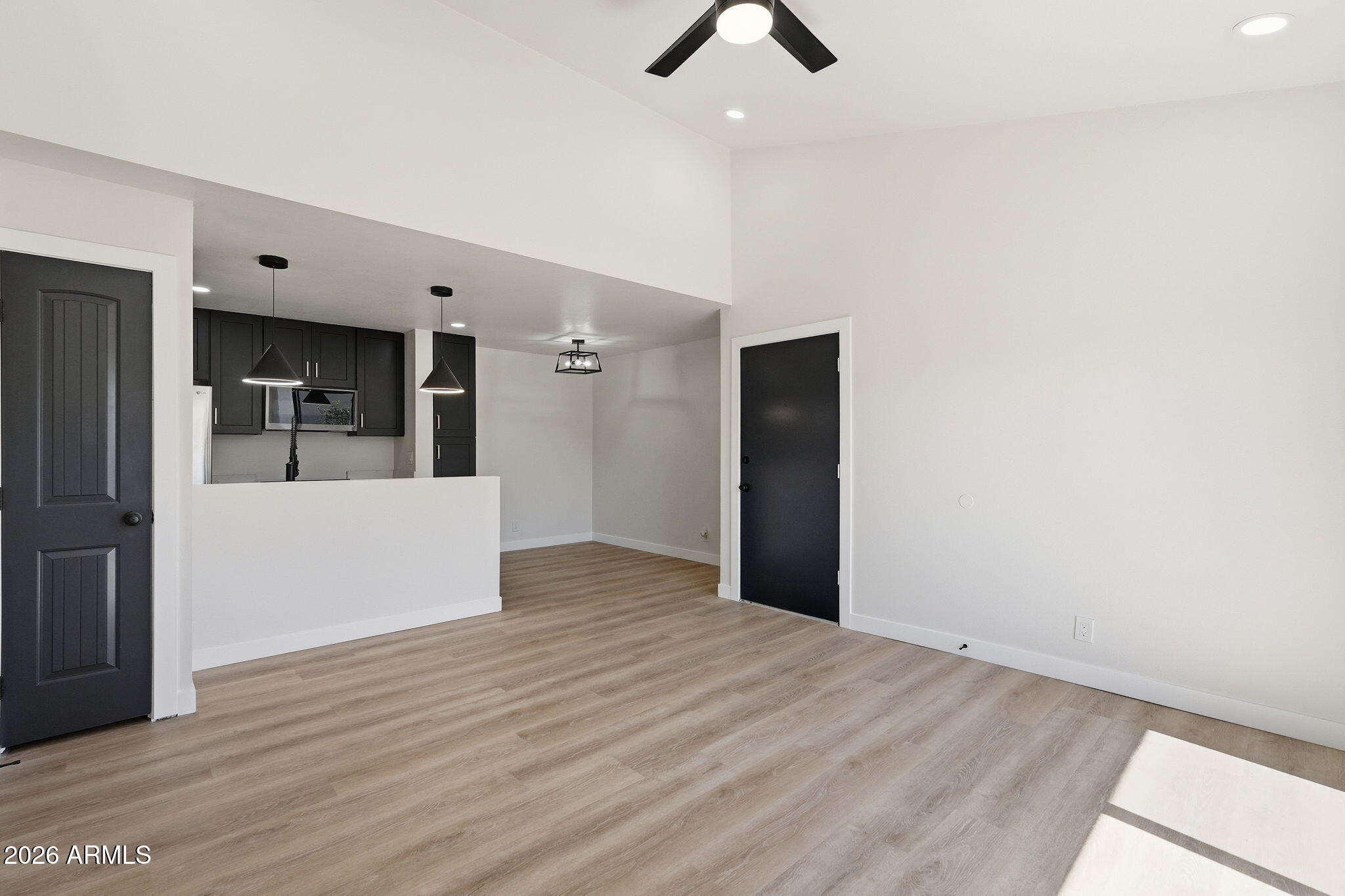 8055 E THOMAS Road G202