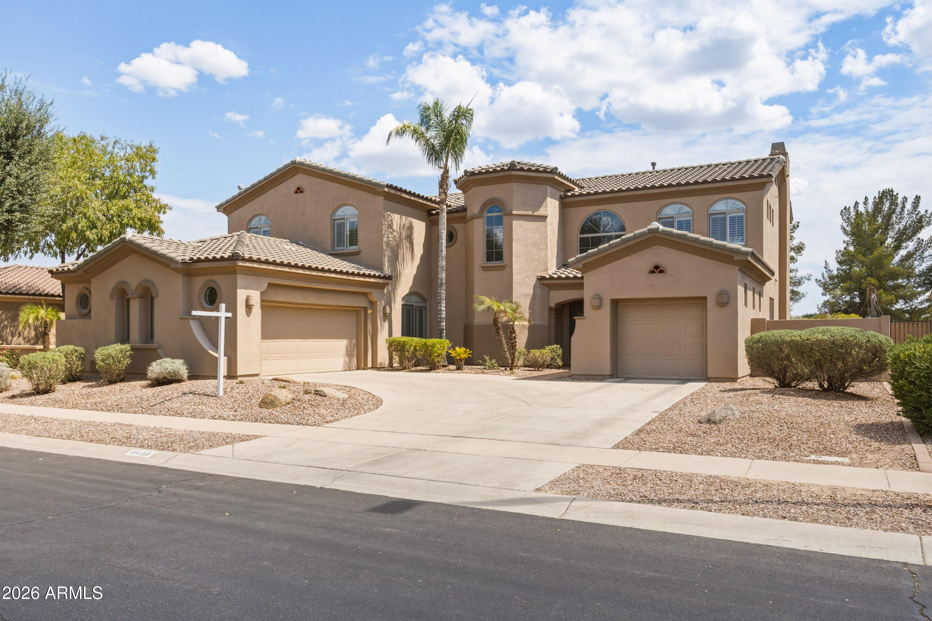 4615 E CARRIAGE Court