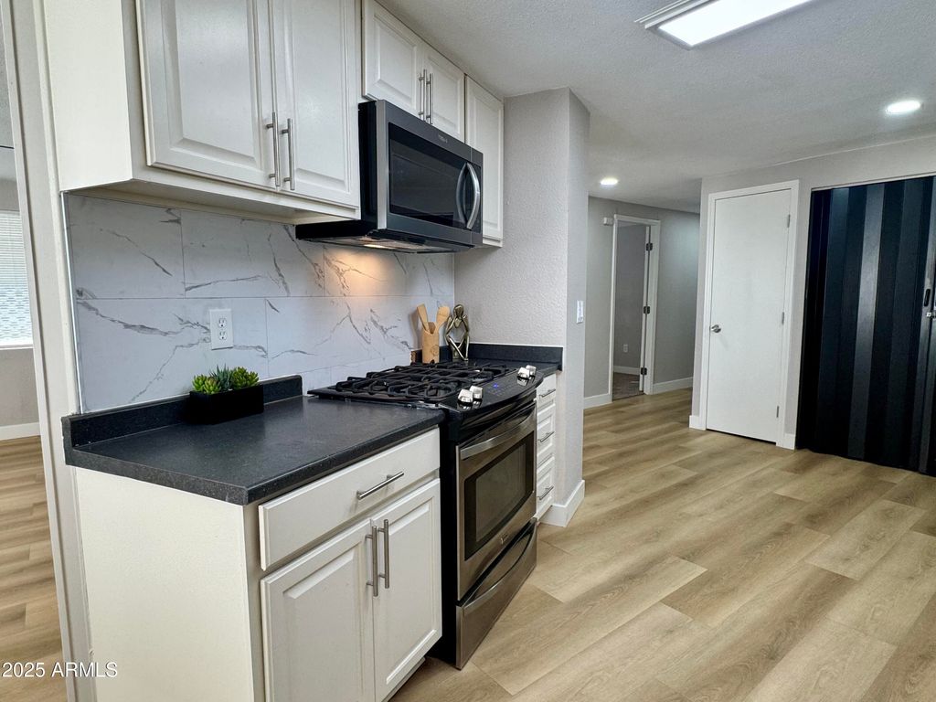 Photo of 8401 N 67th Avenue #59, Glendale, AZ 85302 (MLS # 7044101)