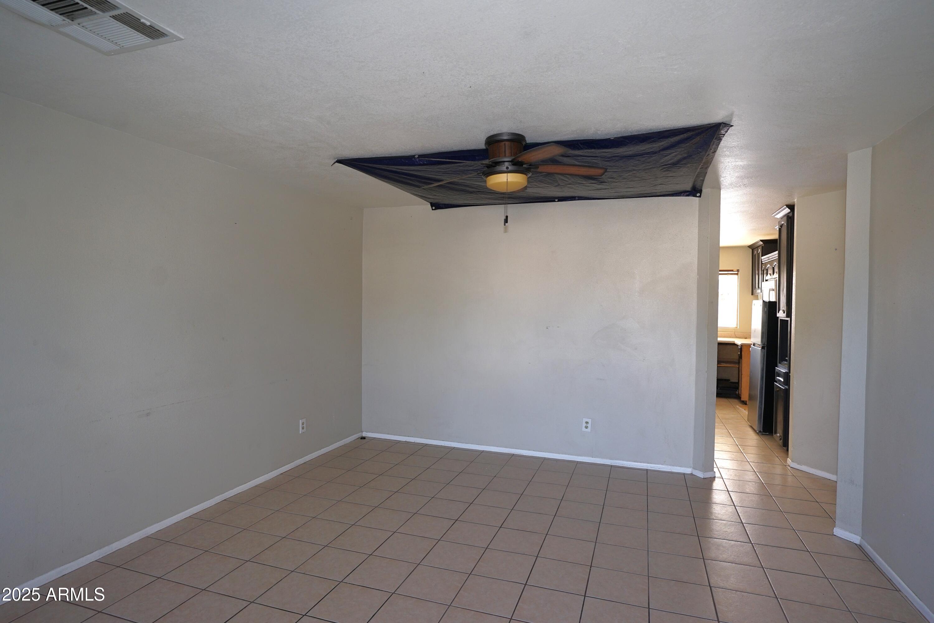 709 E HALIFAX Street