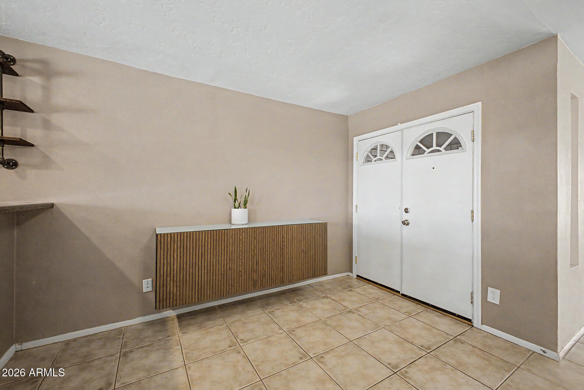 3047 S ROGERS --